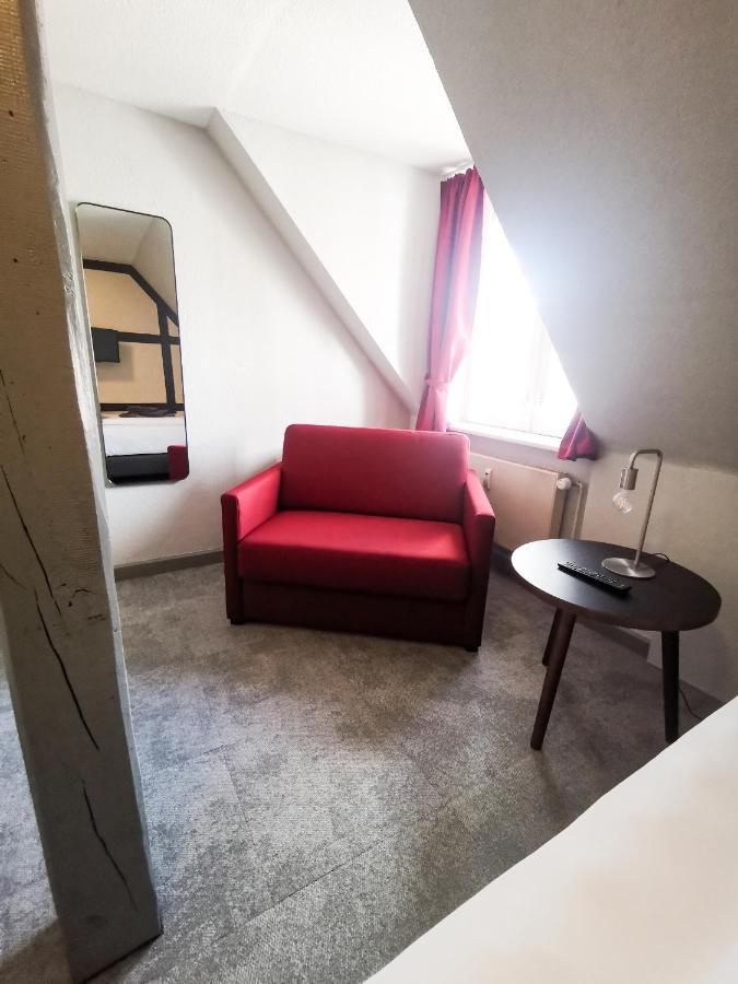 Kontraste Hotel Neumünster Buitenkant foto