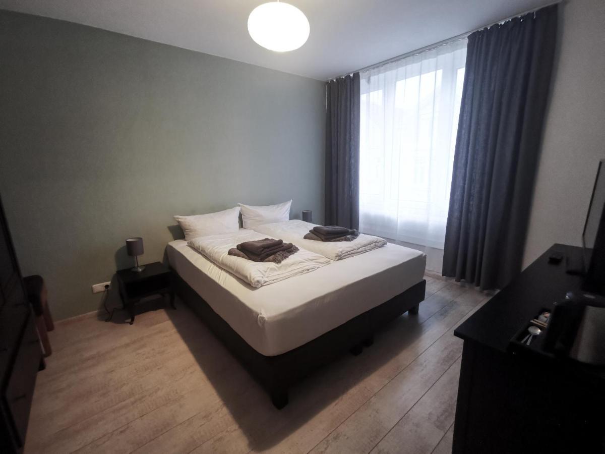 Kontraste Hotel Neumünster Buitenkant foto