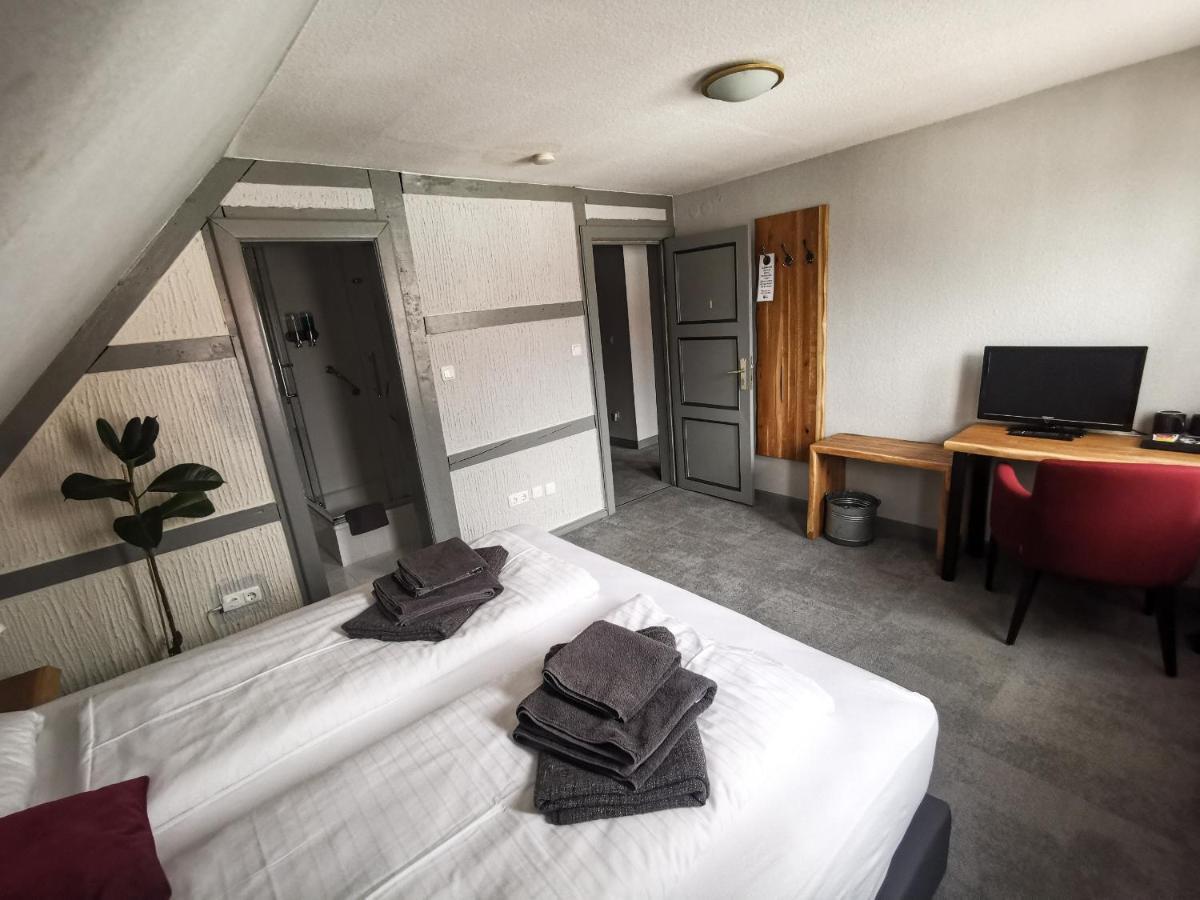 Kontraste Hotel Neumünster Buitenkant foto