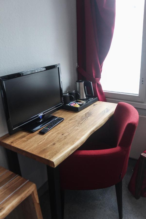 Kontraste Hotel Neumünster Buitenkant foto